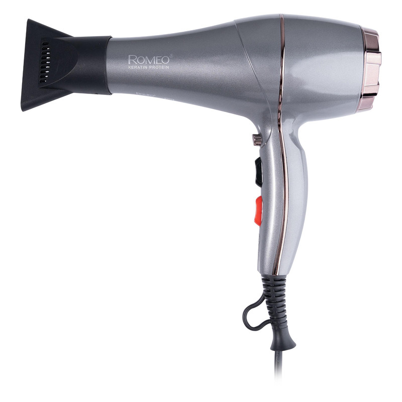 سشوار حرفه‌ای 2200 وات رومئو مدل RM-5858، موتور AC، وزن 450 گرم، المنت فلز، دارای سری متمرکز‌کننده باریک با ویژگی صاف‌کنندگی، حجم‌دهندگی، با قابلیت تنظیم دما، باد سرد