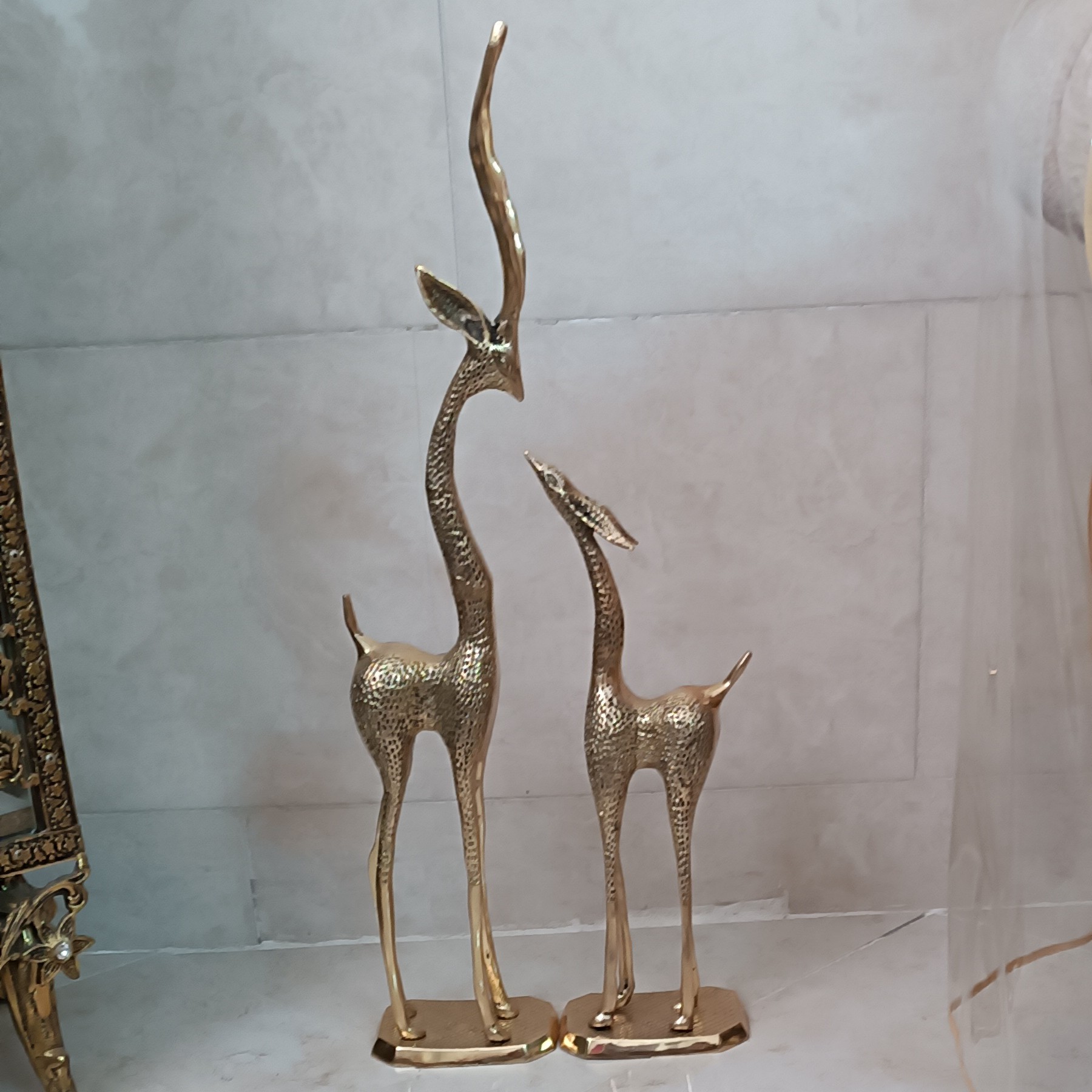 مجسمه برنجی و تزیینی و دکوری حیوانات طرح آهوی مادر و بچه کد 291(مجسمه برنزی)