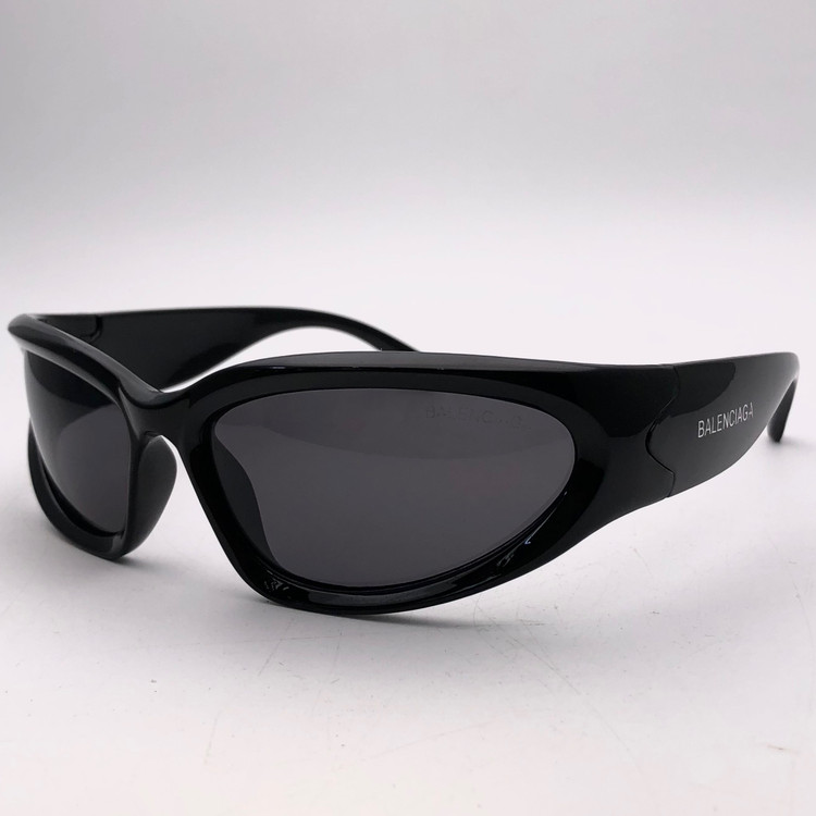 عینک افتابی زنانه بلنسیاگا اسپرت UV400