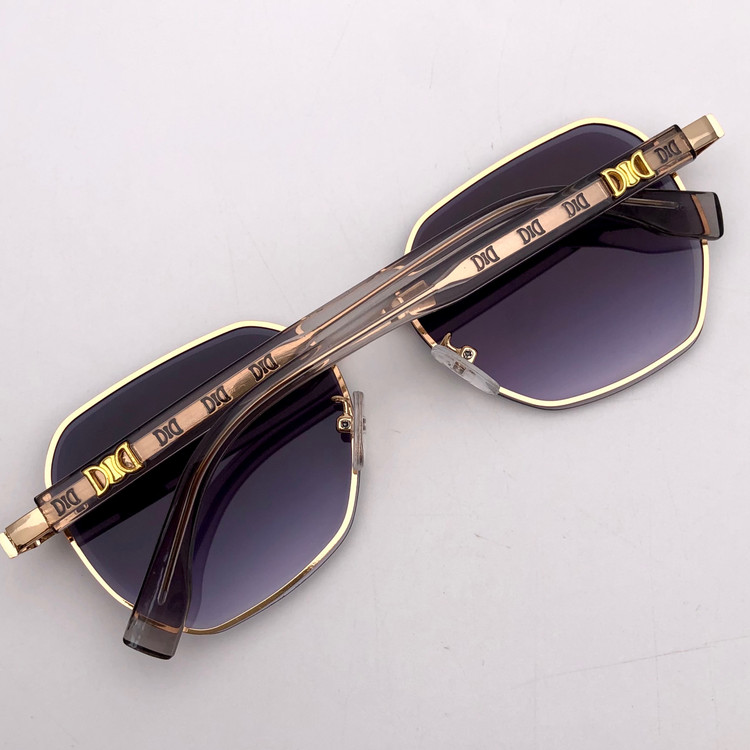 عینک زنانه از برند Dior