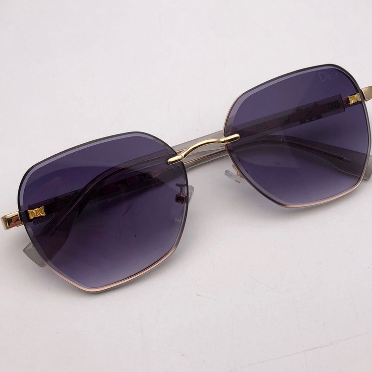عینک زنانه از برند Dior