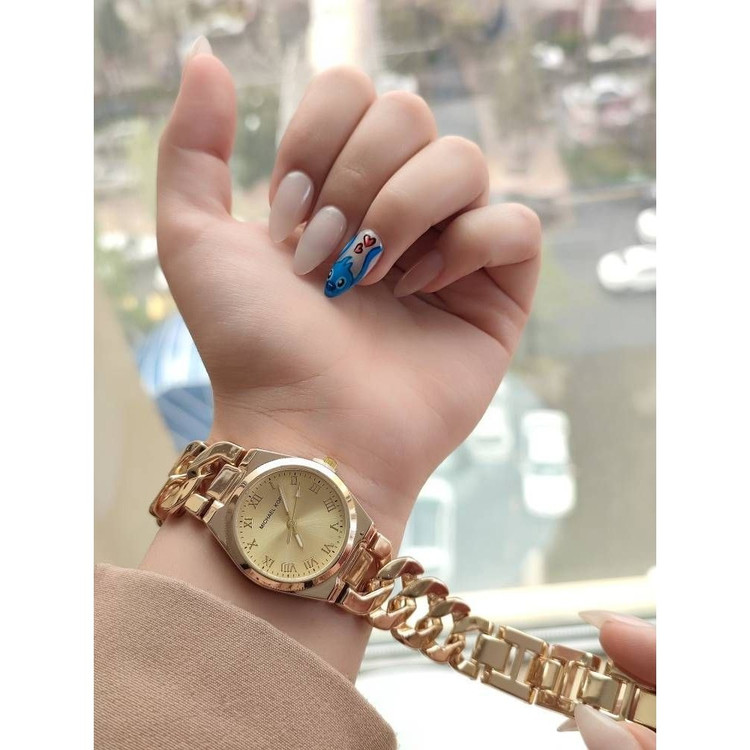 ساعت زنانه میشل کورس کیفیت عالی شیک و زیبا رنگ ثابت ارسال رایگان ۔ساعت زنانه ۔ساعت دخترانه